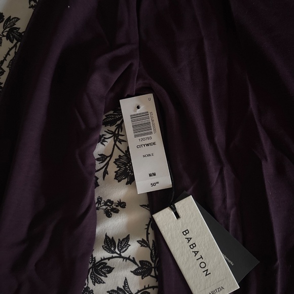 New with tags Aritzia Contour Top - Picture 2 of 2